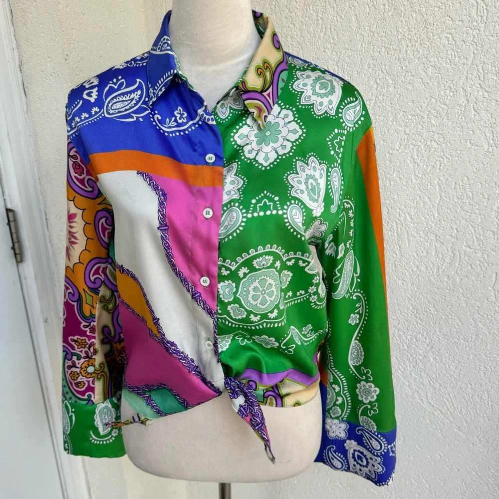 ZARA. Women’s Medium Multicolored Blouse. Crop top with Bell Sleeve. Sat… - Picture 3 of 15